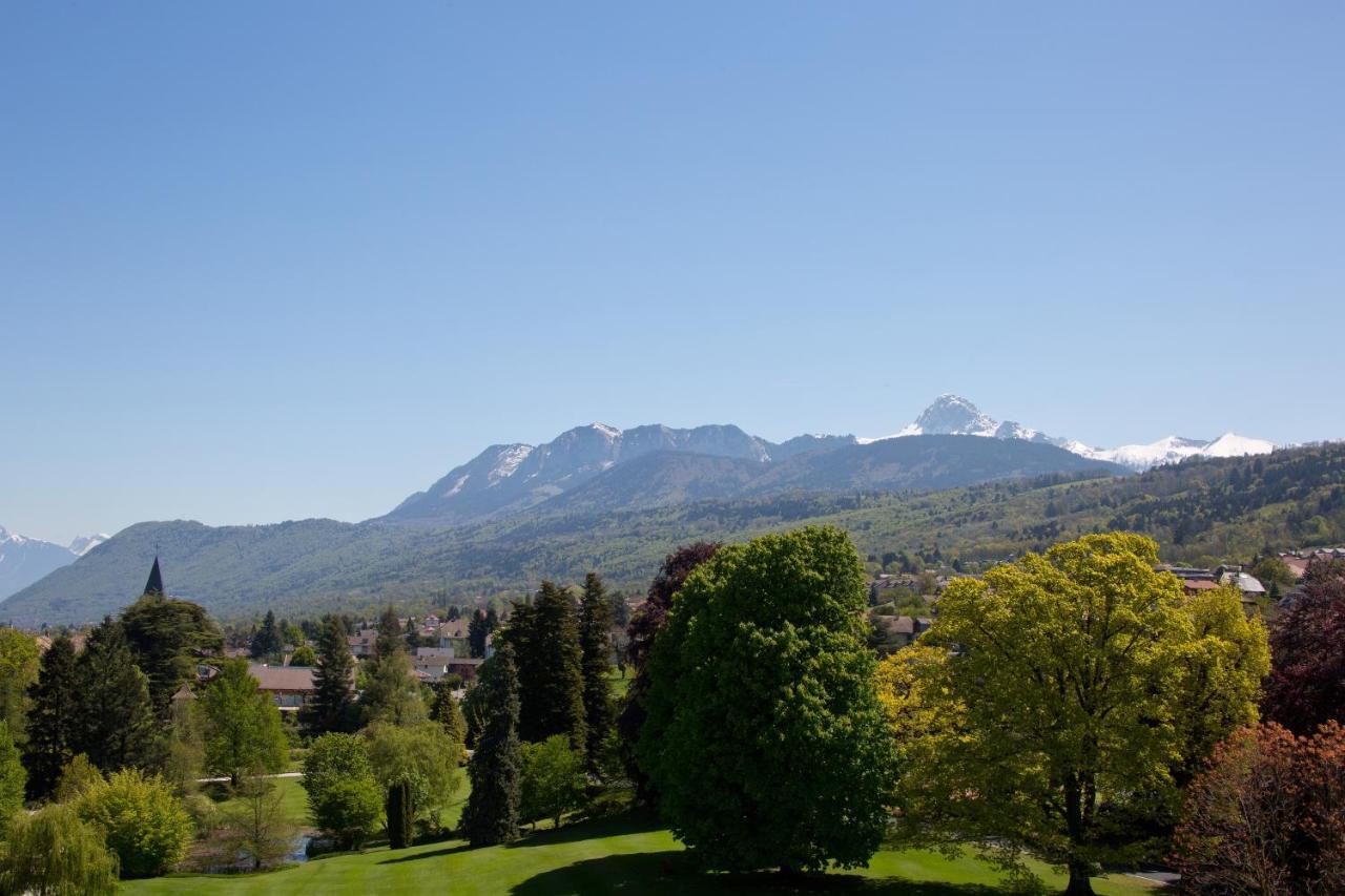 Hotel Royal Evian-les-Bains Bagian luar foto