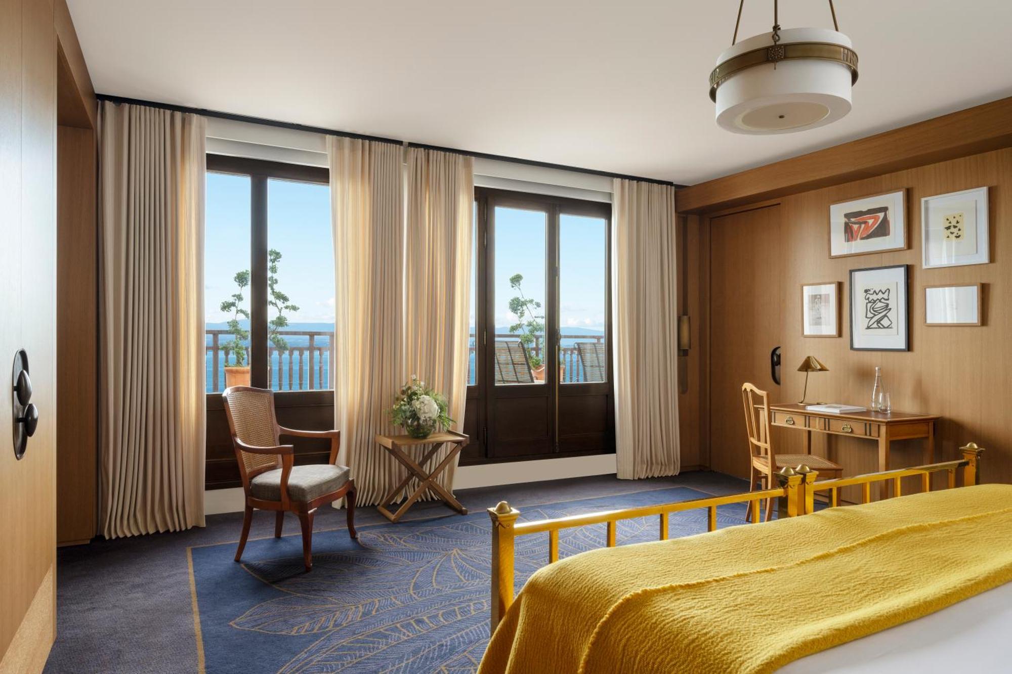 Hotel Royal Evian-les-Bains Bagian luar foto