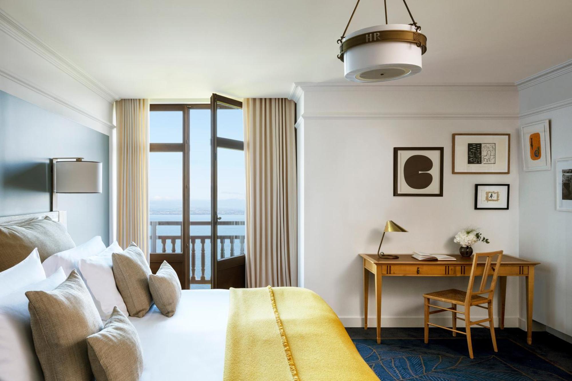 Hotel Royal Evian-les-Bains Bagian luar foto