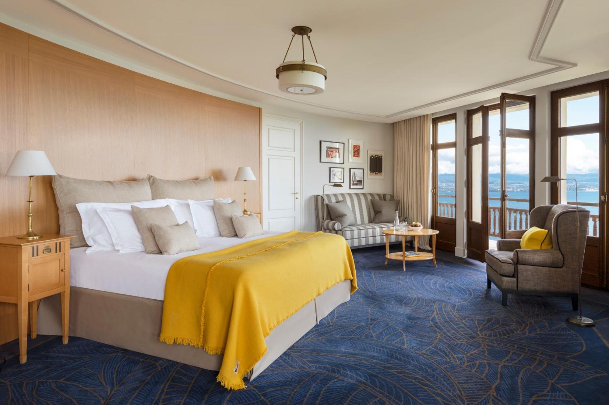 Hotel Royal Evian-les-Bains Bagian luar foto
