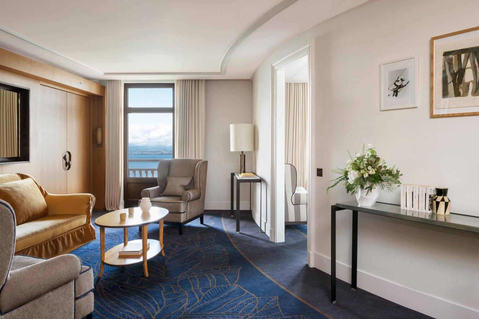 Hotel Royal Evian-les-Bains Bagian luar foto