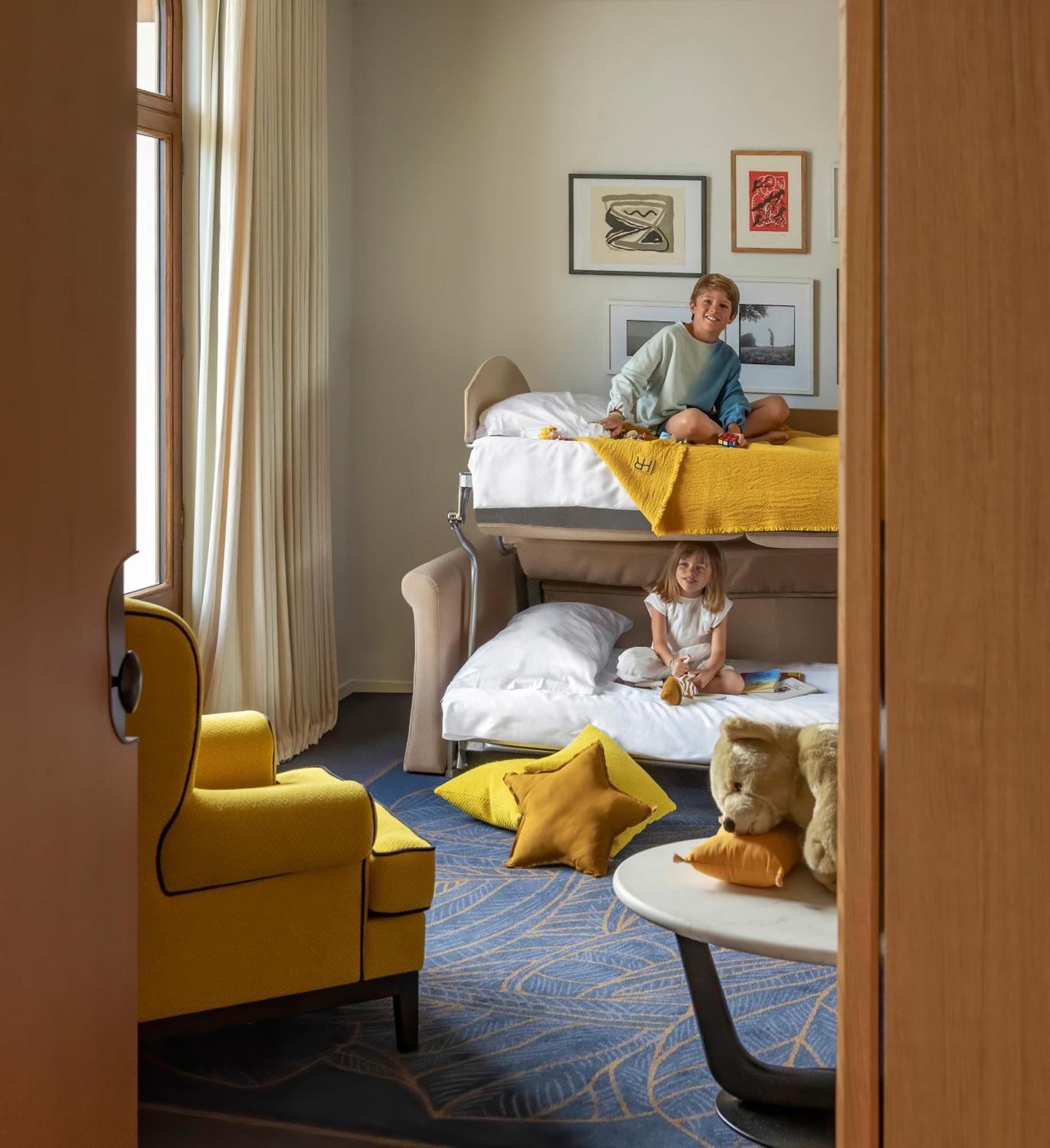Hotel Royal Evian-les-Bains Bagian luar foto